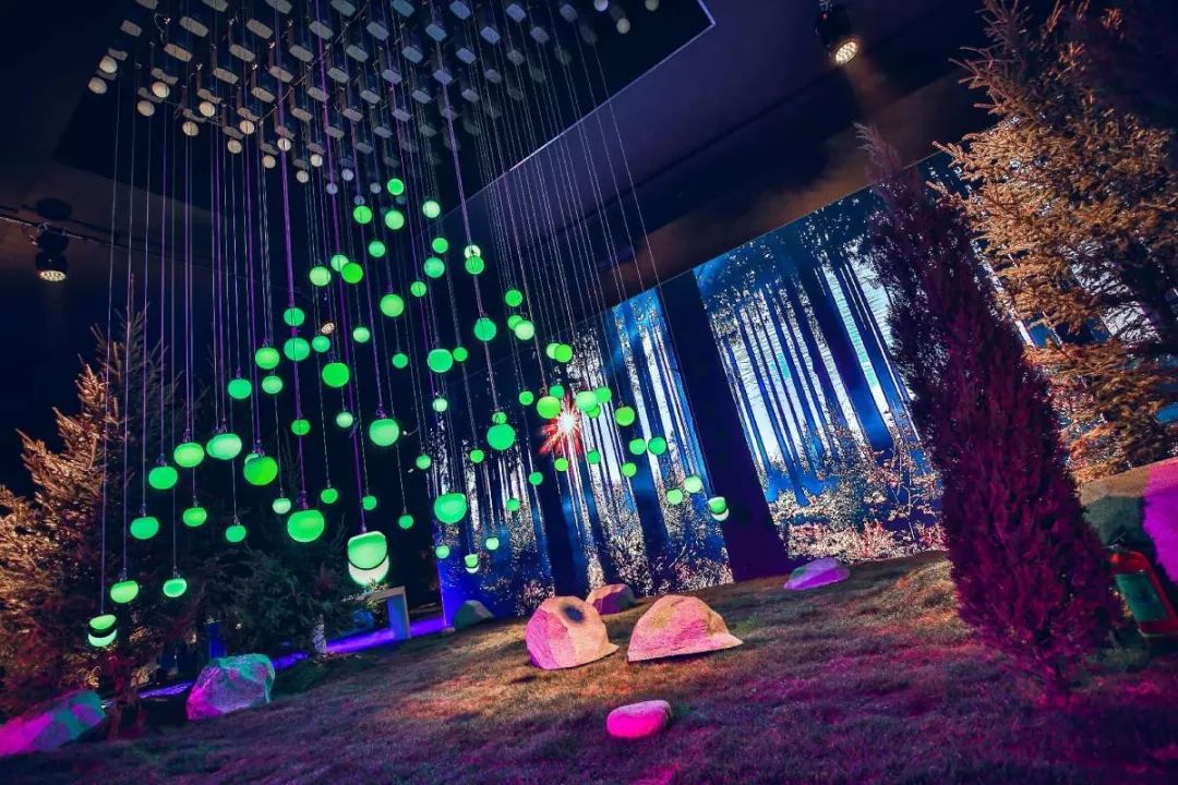 這部座駕的發(fā)布會(huì)太浪漫溫馨了，真的是為愛(ài)選擇｜態(tài)度有腔調(diào)