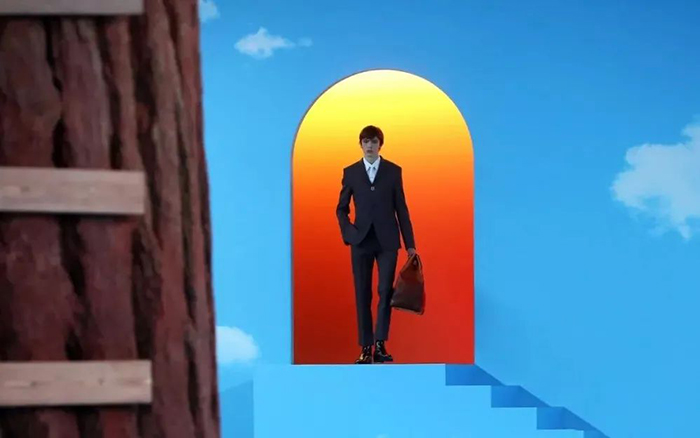 2020秋冬男裝時(shí)裝發(fā)布會(huì)活動(dòng)現(xiàn)場(chǎng)仿佛人間天堂，踏云而至穿梭云間