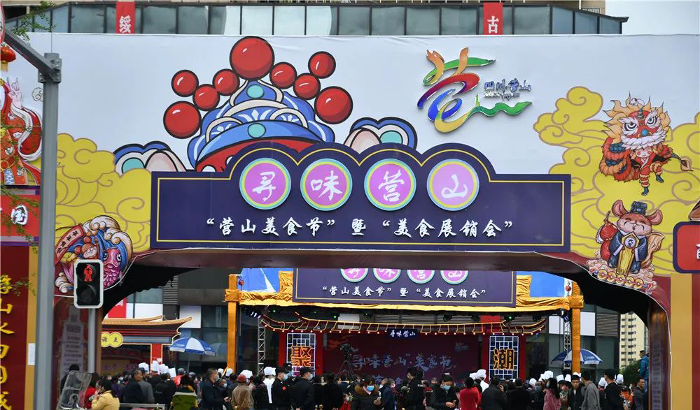 美食節(jié)活動開始了，策劃的一個個美食攤位簡直就是吃貨們的愛