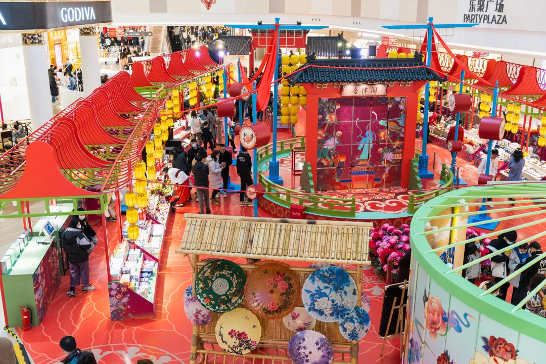 國(guó)風(fēng)年宵創(chuàng)意市集活動(dòng)策劃活脫脫的一場(chǎng)大型春節(jié)園游會(huì)，熱鬧繁華