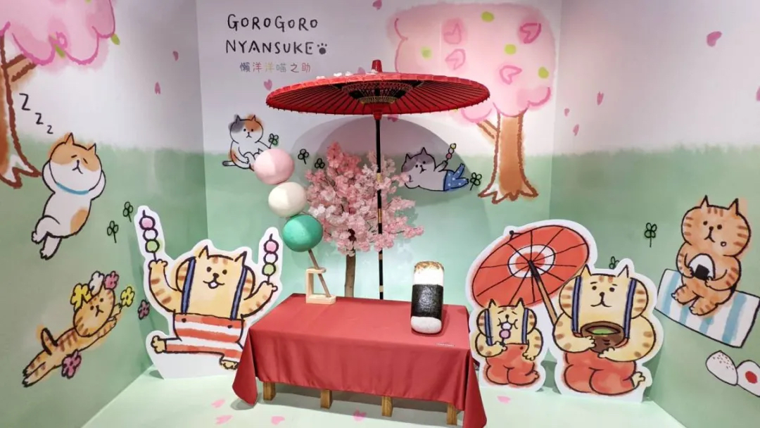 躲貓貓櫻花季快閃店活動策劃太粉萌了，快來與貓咪合拍萌照吧